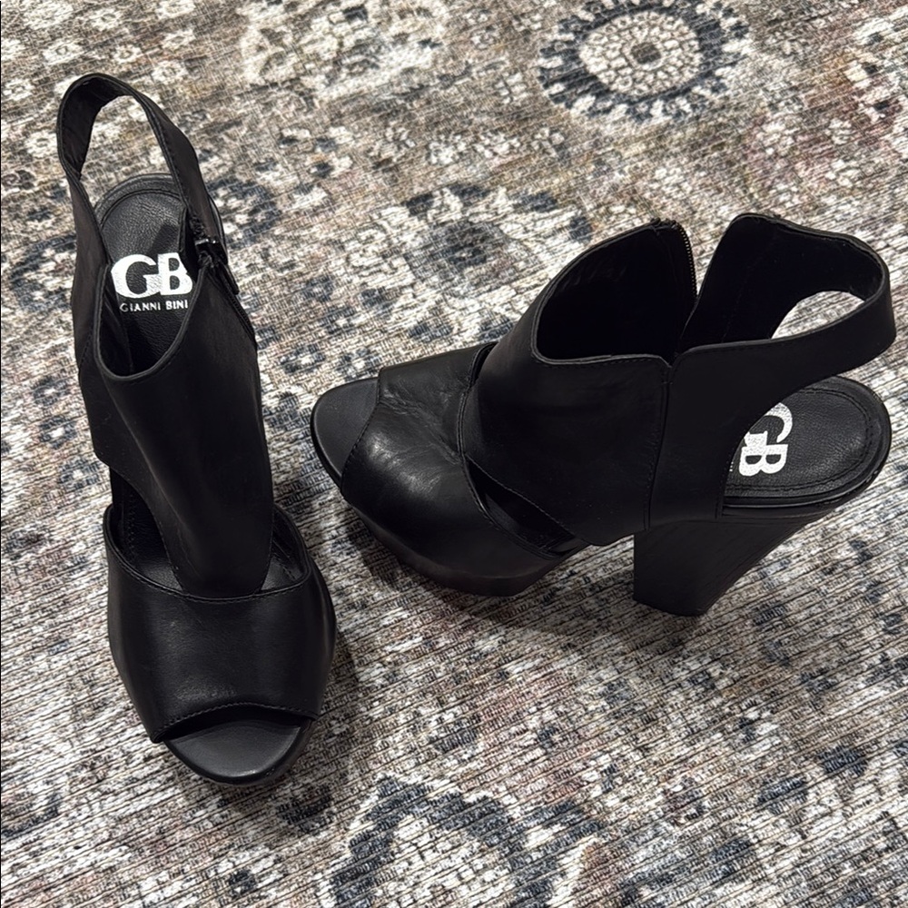 Gianni Bini Black Women's Heeled Sandals